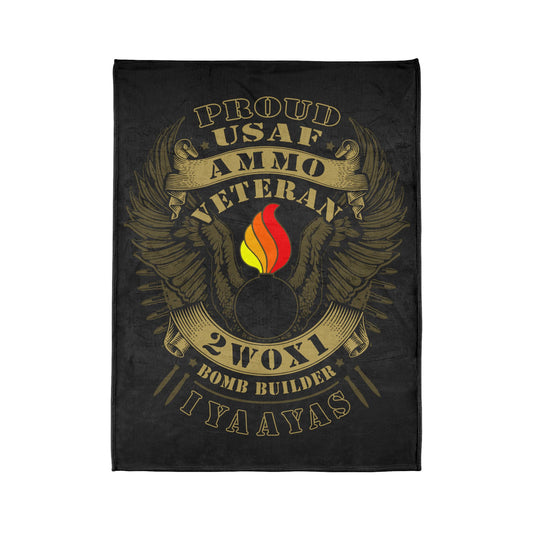 Proud USAF AMMO Veteran 2W0X1 Bomb Builder IYAAYAS Pisspot Eagle Wings Vintage Scroll Ribbons Bomb Silhouettes Soft Polyester 60" x 80" Blanket